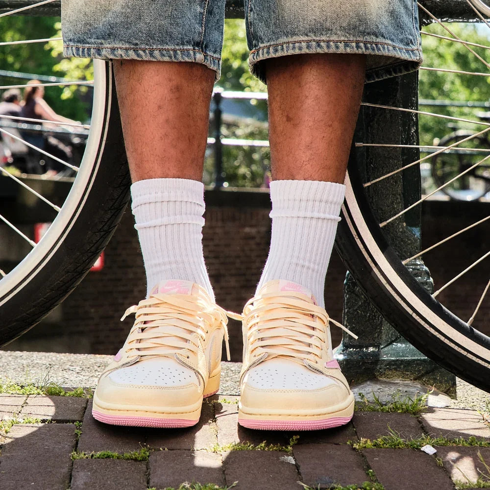 AJ1 Retro Low OG SP Travis Scott Shy Pink